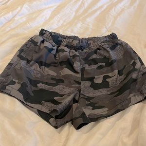old navy black and grey camo shorts